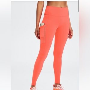 NWT Fabletics On the Go Leggings